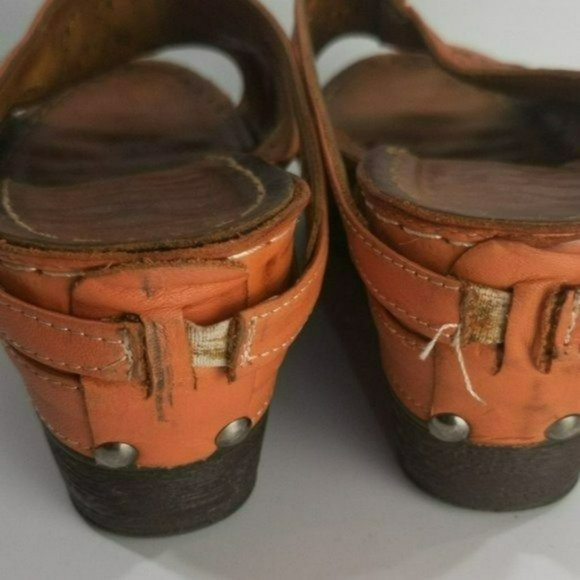 Vintage Clog Sandals - Picture 5 of 10